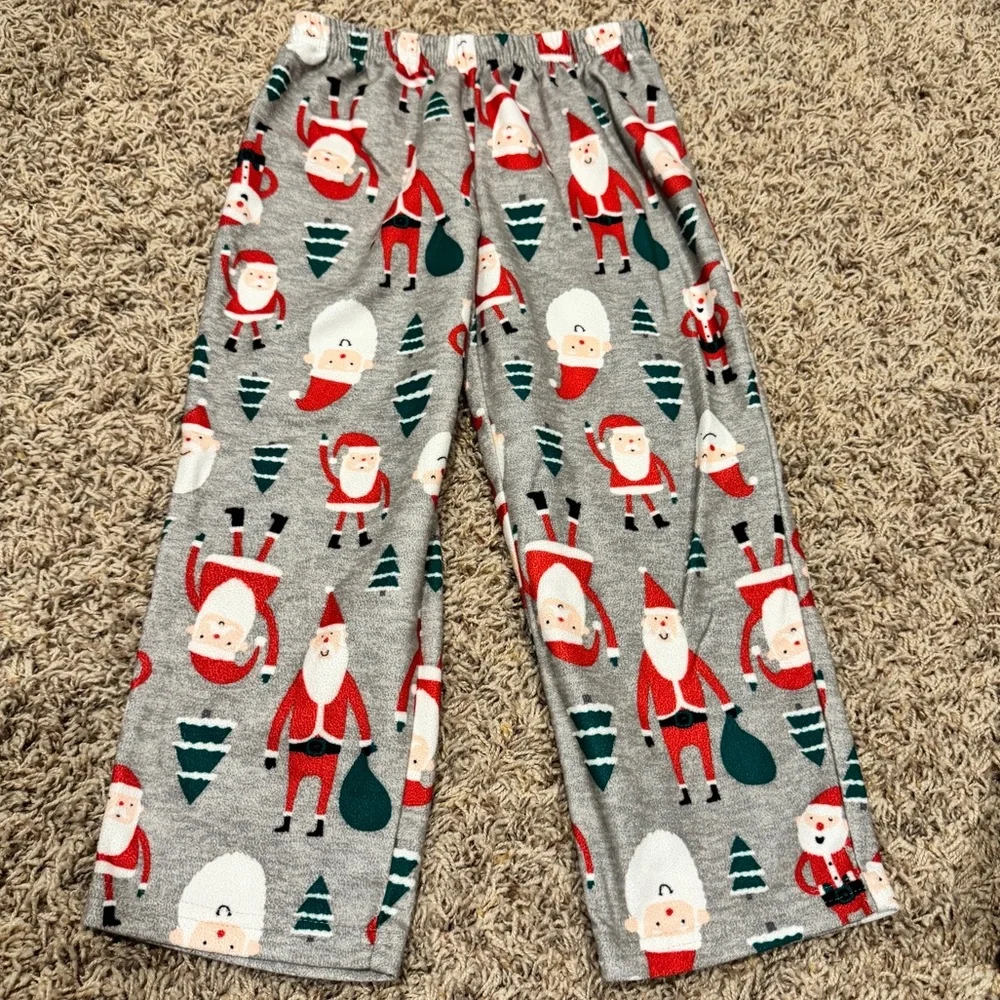 🎄 CARTERS++ Christmas Pajama 6pc Bundle for Kids – Size 4 – Good Condition 🎄
